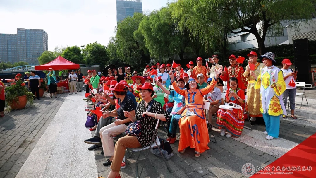 浦东新区少数民族庆祝建国70周年龙舟表演赛